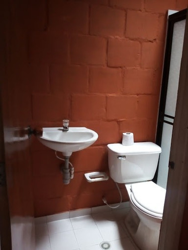 Imagen 25 de 29 de Casas En Arriendo Calicanto 1067-502