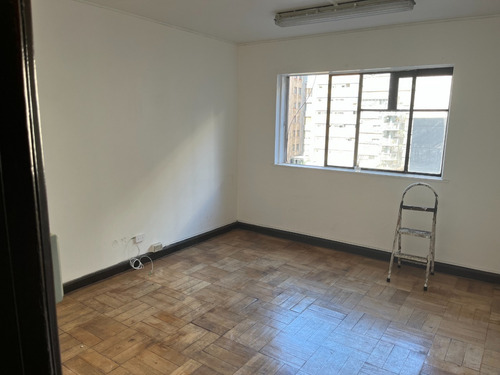 Imagen 15 de 18 de Elegante Oficina Piso Parquet - Acceso 24hrs