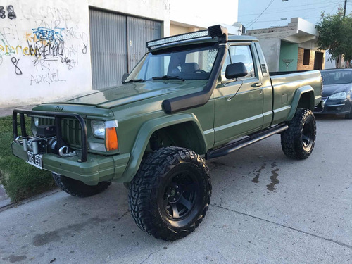 Jeep Comanche Pick Up