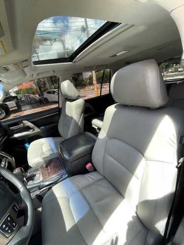 Imagen 7 de 8 de Toyota Land Cruiser 4.5 Vx