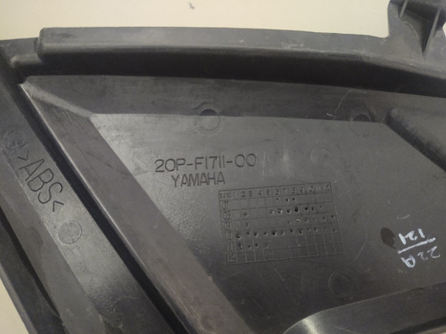 Tapa Lateral Izquierda Original Moto Yamaha R15 V1 (Usado)