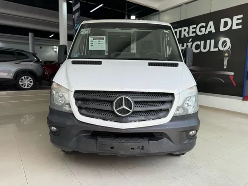 Mercedes-Benz Sprinter Cargo van larga