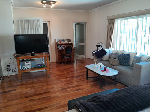 Casa En Venta En Martinez De Libertador Al Rio.