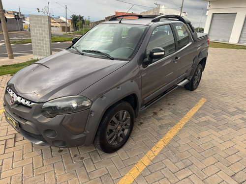 Fiat Strada 1.8 16v Adventure Cab. Dupla Flex 3p