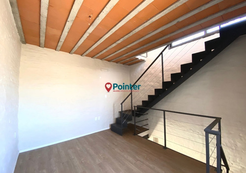Imagen 8 de 12 de Alquilo Apartamento Triplex De 2 Dormitorios Con Terraza Y Mirador, Ciudad Vieja