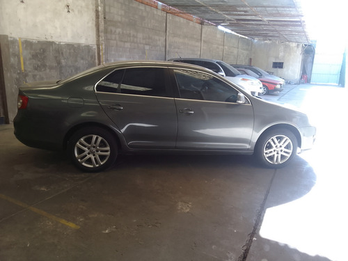 Volkswagen Vento 1.9 I Luxury Dsg