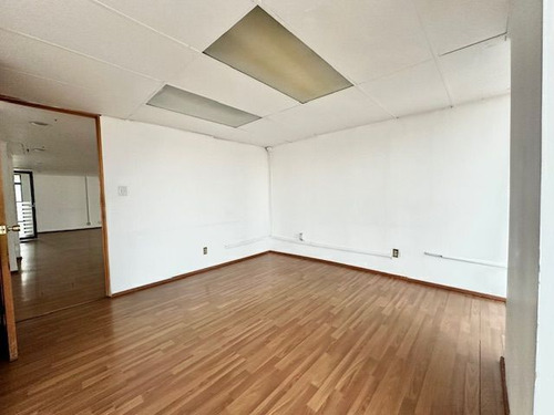 Magnifica Oficina En Venta Ó Renta Frente A Manacar