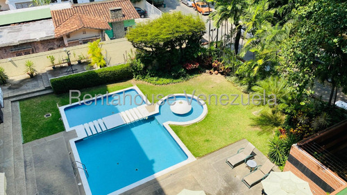 Bello Apartamento Ubicado En Calle Privada En Los Naranjos De Las Mercedes Mls #25-18428 K.f