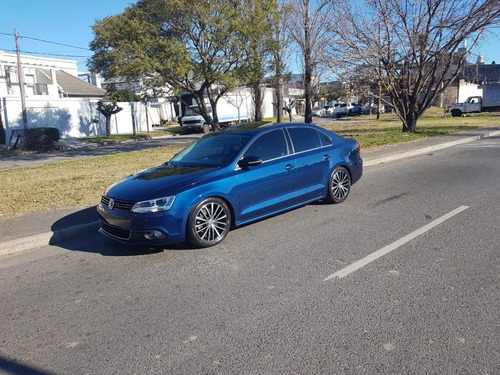 Volkswagen Vento Sportline 2.0 Tsi