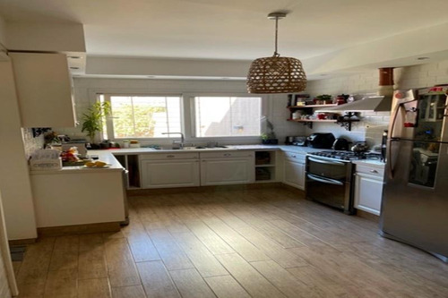 Imagen 6 de 30 de Excelente Casa Desarrollada En 3 Plantas | Muy Buena Ubicación