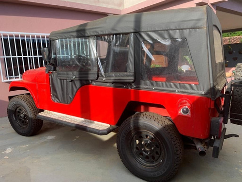 Imagem 1 de 14 de Jeep Willys