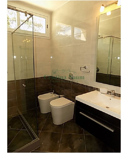 Excelente Casa En Boulevard Park. Mansa- Ref: 18116