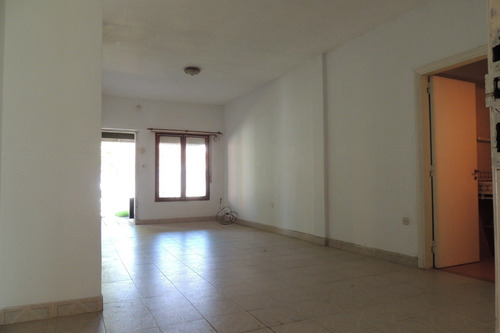 Imagen 23 de 30 de Chalet + Departamento Faro Norte