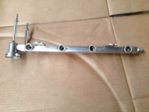 Imagen 1 de 7 de Flauta Riel Inyectores Mpfi Chevrolet Chevy 1.6l Original