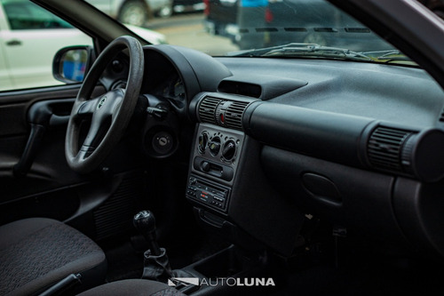 Chevrolet Corsa 1.6 Gl Aa Dh Sw