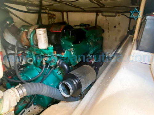 Imagem 4 de 4 de Lancha Mares 40 Barco Iate N Ferreti Phantom Sunseeker Axtor