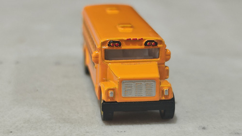 Mini Autobús Escolar 6x2.3x2cms Vehículo De Juguete