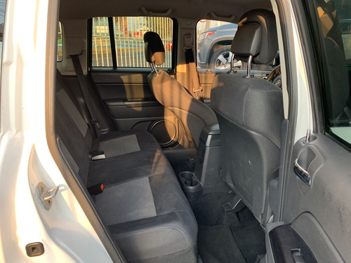 Imagen 13 de 15 de Jeep Compass 2012 Sport 4x2 Cvt