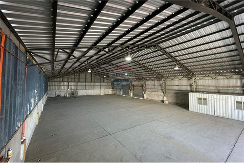 Bodega 700 M2 Caletera Varoli - 70 Uf Mas Gtos Com
