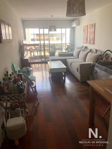 Venta Apartamento De 2 Dormitorios Con Renta En Punta Carretas A Una Cuadra Del Mar