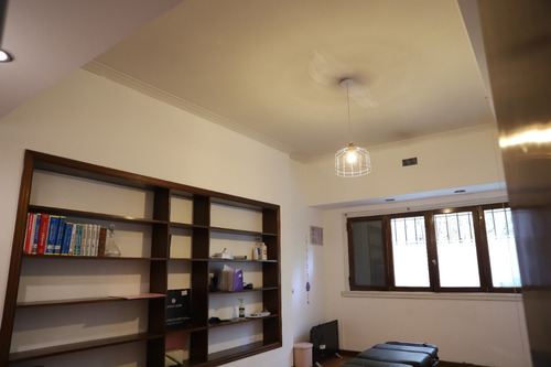 Imagen 10 de 16 de Excelente Chalet En Zona Plaza Mitre - Apto: Desarrollo / Vivienda / Profesional