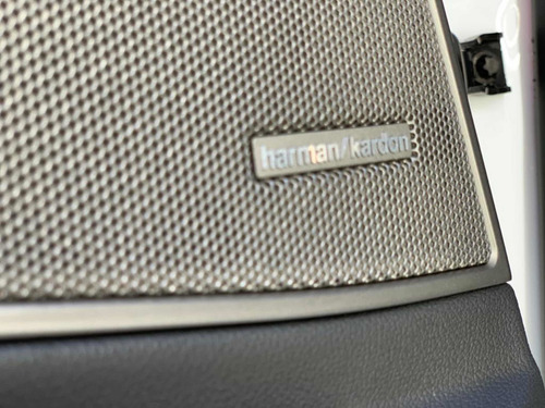 Imagen 5 de 15 de Bmw Serie 3 2020 3.0 330i Sedan Sport Line 252cv