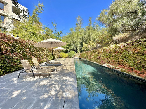Jardín Privado: Via Aurora / Lo Curro