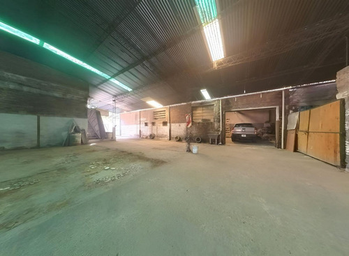 Venta 2 Galpones Y 5 Locales En Bloque Lanús 745m2