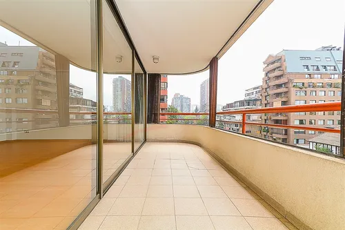 Departamento En Arriendo De 3 Dorm. En Las Condes