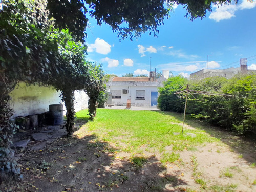 Venta Casa Con Lote Grande Con Garage