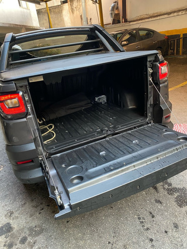 Fiat Strada 1.3 Volcano Cab. Dupla 16v Flex 4p
