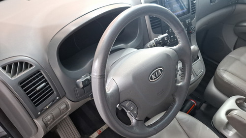 Kia Carnival 3.8 V6 EX AUTO