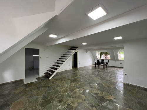 Casa En Venta En Las Morochas Tipo Chalet Con Planta Eléctrica. Negociable (cv)