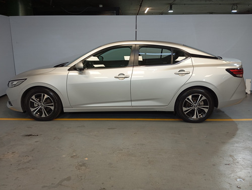 Nissan Sentra 2.0 Advance