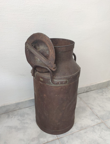 Tarro Lechero De Hierro - En Saavedra - Leer Descripción (Usado)