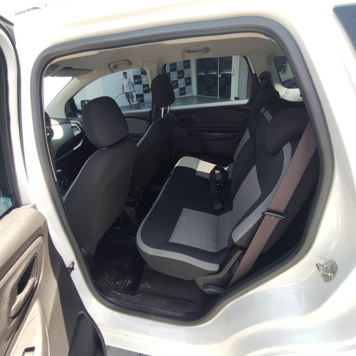 Imagem 8 de 8 de Chevrolet- Spin Lt 1.8 8v Econo.flex 5p Mec.