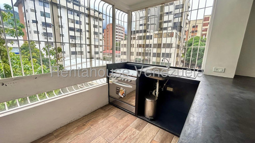 Apartamento En Alquiler En La Campiña, Piso Bajo 55m², 2h, 1b, 2p, Mls #26-394 Un Ambiente Iluminado, Fresco Y Ventilado. Edf De Baja Densidad, Ideal Para Parejas O Solteros / Isabel Gómez