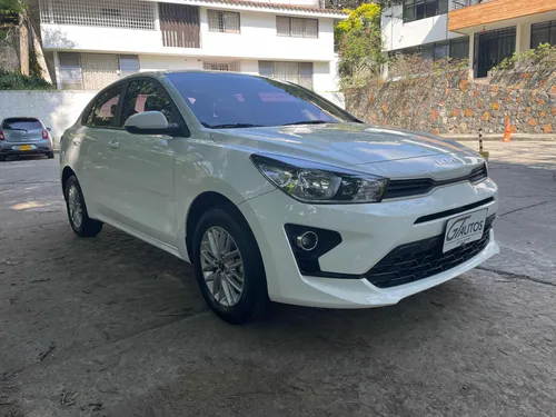 Kia Rio Vibrant 1.4 Mt