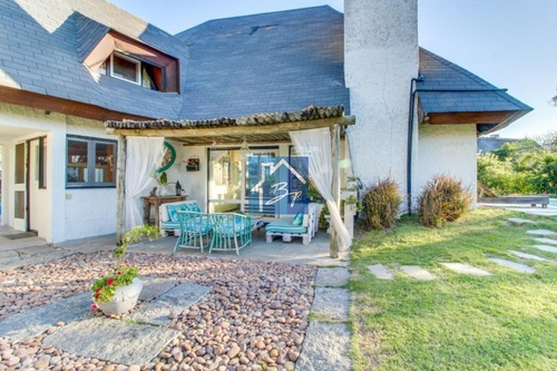 Casa En Alquiler, Pinares, Punta Del Este- Ref: 936