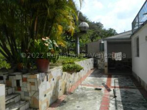 #23-246 Amplia Y Comoda Casa Ubicada En Los Castores