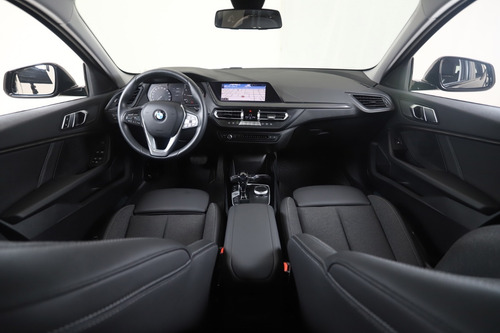 Imagen 8 de 20 de Bmw 118i Sport 5p