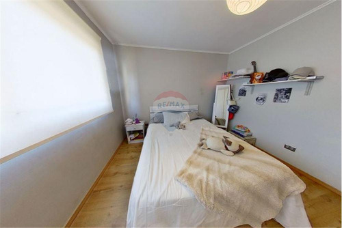 Dos Casas En Uno En Condominio!