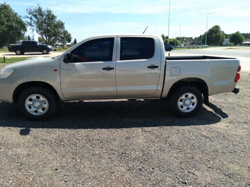 Imagen 7 de 12 de Toyota Hilux 4x2dx Pack 2.5