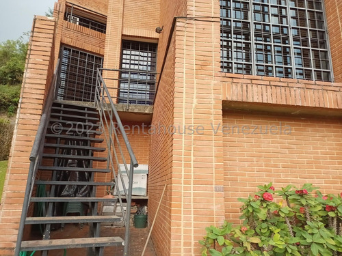 Imagen 10 de 20 de Townhouse En Venta En La Boyera - Jardin Y Terrazas