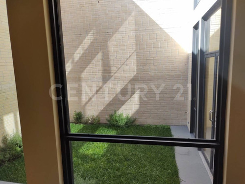 Venta Casa Cluster 888, Zona Angelopolis!!!