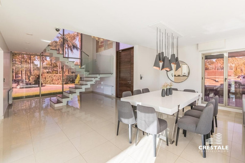 Imagen 10 de 30 de Imponente Casa 4 Dormitorios En Venta - San Marino (funes Hills)