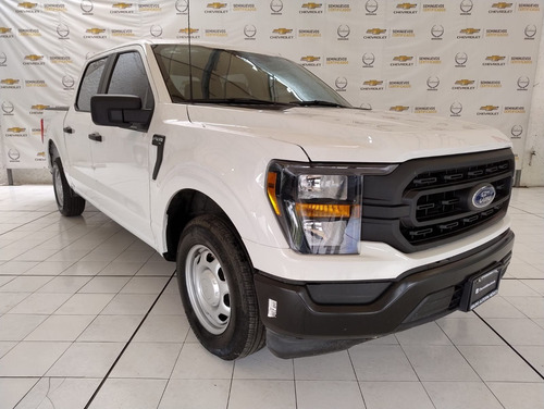 Ford F-150 3.3 XL Doble Cabina V6 4x2 At