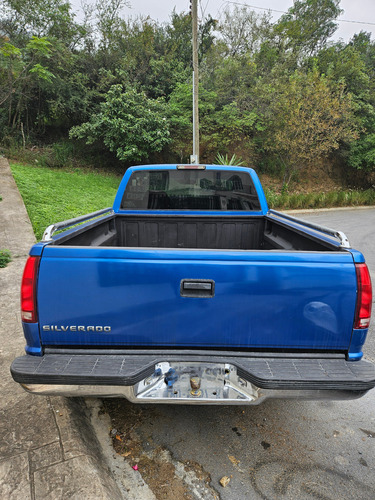 Chevrolet 4x4 Std 6 Cilindros