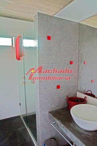 Moderna Casa San Rafael- Ref: 5451
