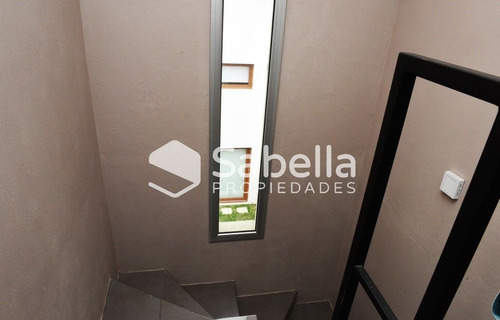 Imagen 21 de 28 de Venta De Casa 4 Dormitorios Con Pileta En Manuel B Gonnet.